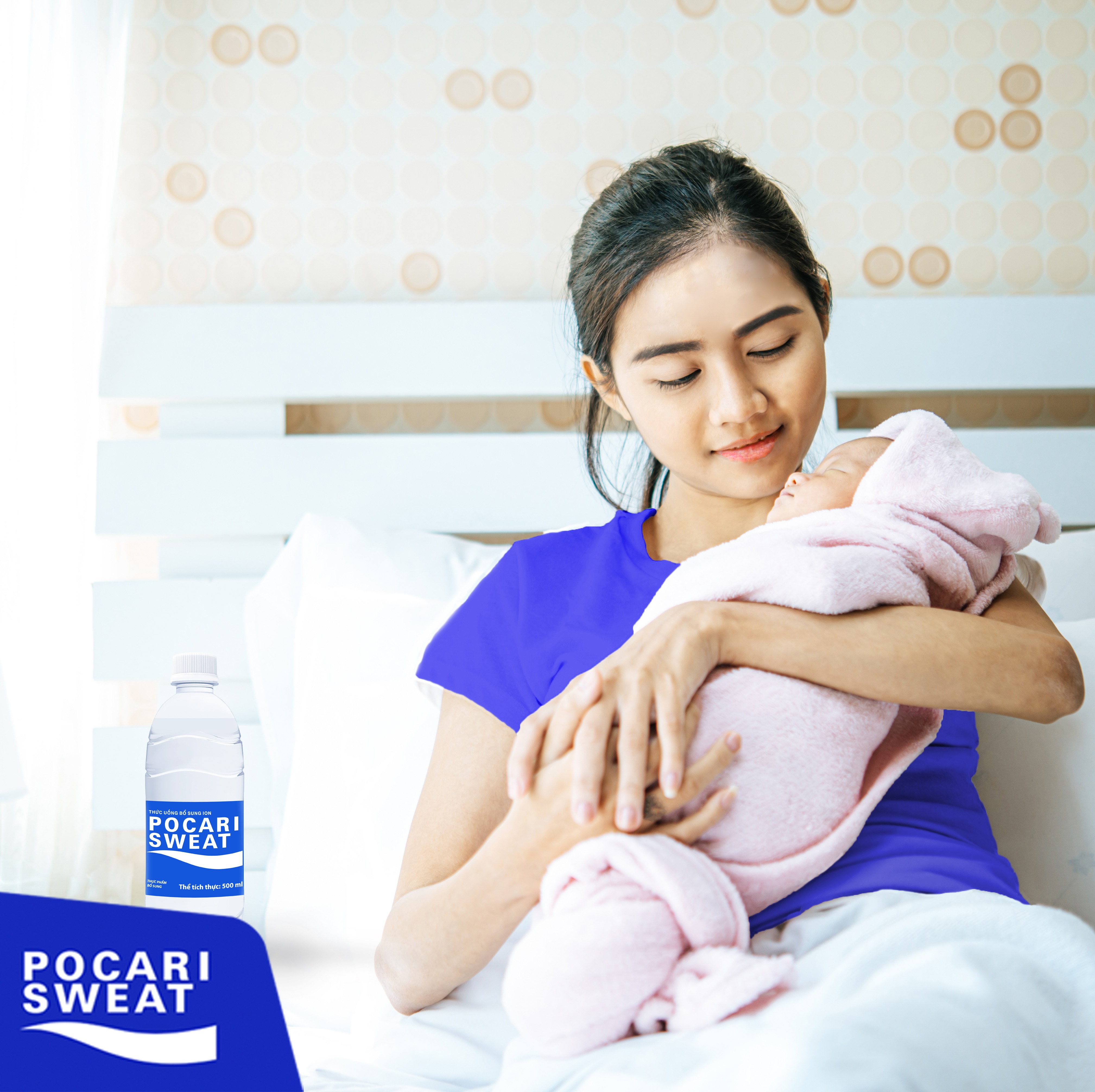 HOW MUCH FLUID INTAKE IS ENOUGH WHILE BREASTFEEDING?
